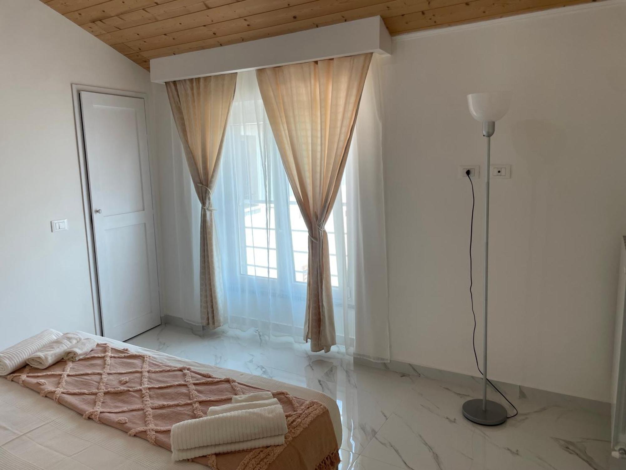 Real Home Azzano San Paolo ภายนอก รูปภาพ